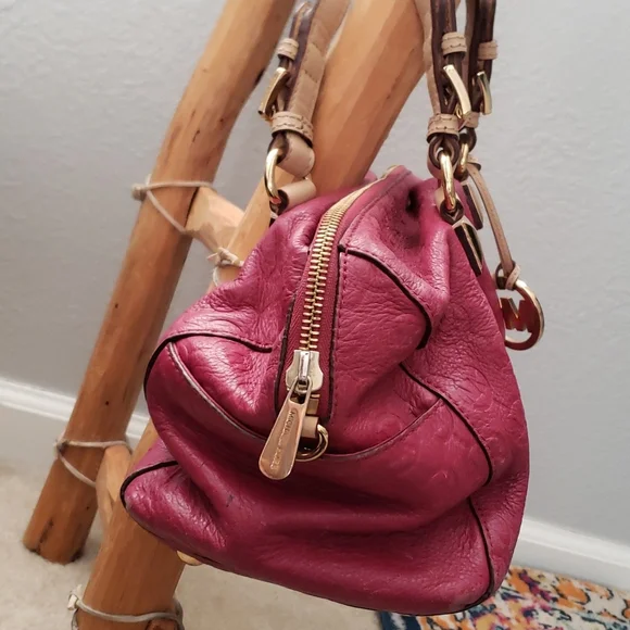 Michael Kors Grayson in Peony - Picture 3 of 16
